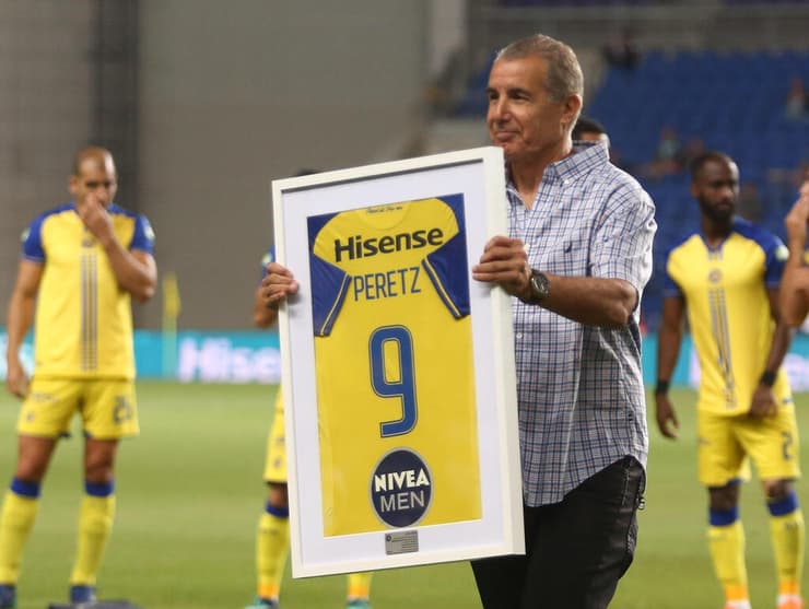 מכבי ת"א מחווה ויקי פרץ