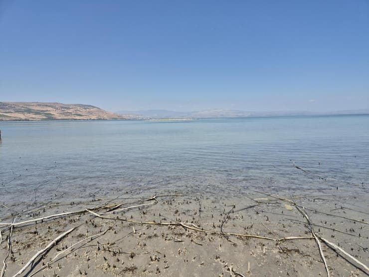 חשוב להגיע עם סנדלים