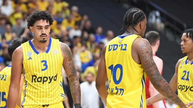 שחקן מכבי ת"א מרסיו סנטוס