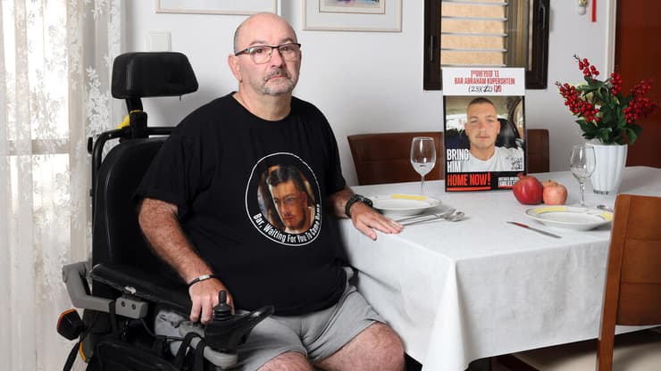 טל קופרשטיין בארוחת ראש השנה בלי בנו בר