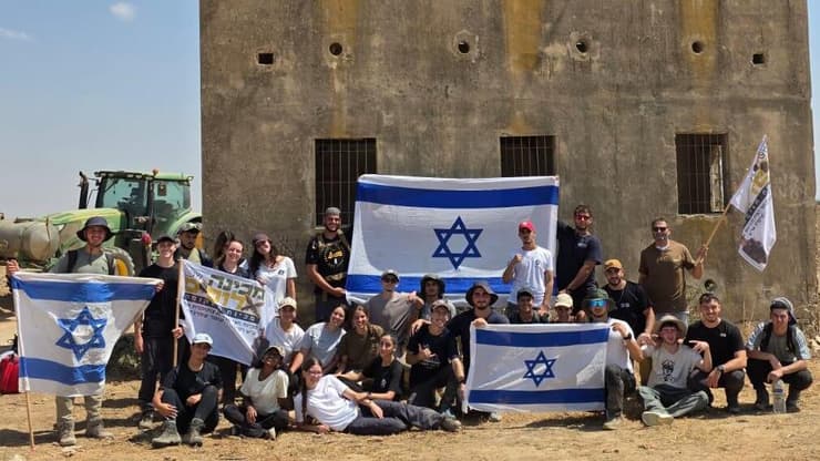 "קרן עוז" - הביטחוניסטים