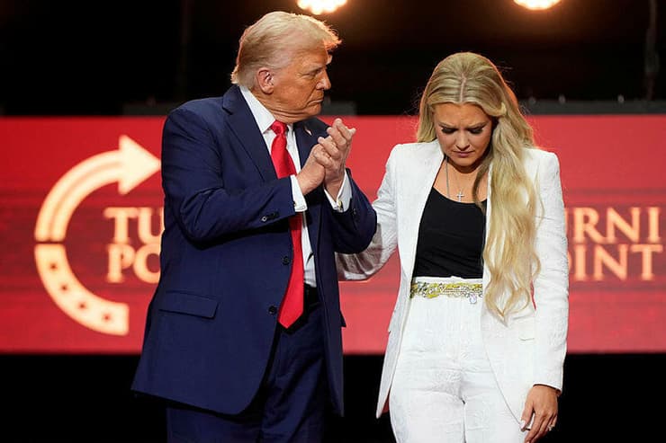 דונלד טראמפ ואלמנתו של צ'רלי קירק, אריקה  