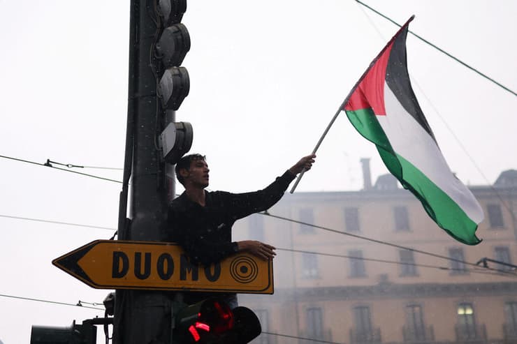 מחאה פרו-פלסטינית במילאנו 