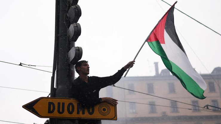 צילום: REUTERS/Claudia Greco מחאה פרו-פלסטינית במילאנו