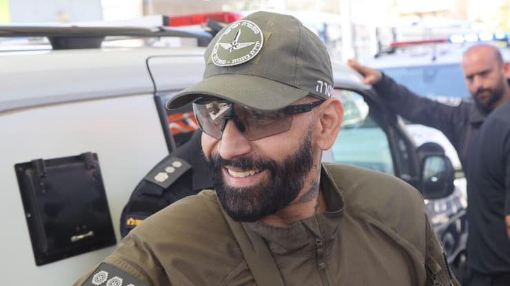"הצל" התרברב בקשריו במשטרה - והקצין הסתבך (צילום: מוטי קמחי) היערכות משטרת ישראל בתל אביב לערב ראש השנה