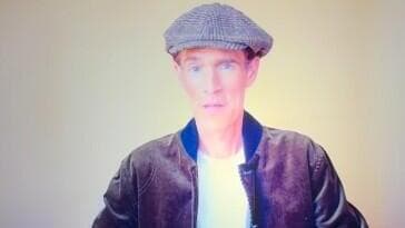 הסרטון של ג'יימס ואן דר ביק מתוך האיחוד של "דוסון קריק"