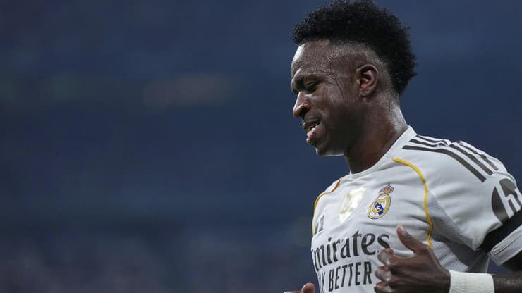 עצבני. ויניסיוס (צילום: AP Photo/Manu Fernandez) עצבני. ויניסיוס