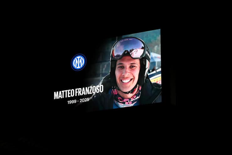 מחווה למתאו פרנצוסו משחק של אינטר נגד ססואולו