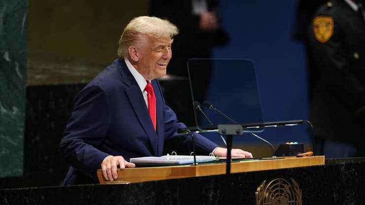 נשיא ארה"ב דונלד טראמפ נואם בעצרת הכללית של האו"ם בניו יורק
