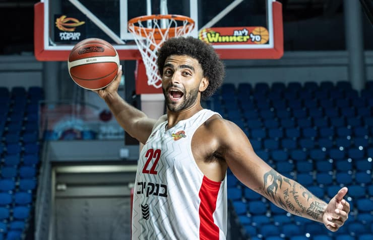 פשוט אמרתי לעצמי 'למה לי לחכות למשהו אחר?'. לאמב (צילום: אלכס קולומויסקי) לאמב