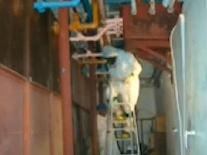 המודיעין האיראני מפרסם כביכול תמונות מסווגות של מתקני ועובדי הגרעין הישראלי