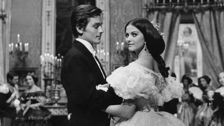 קלאודיה קרדינלה ואלן דלון, מתוך "הברדלס"