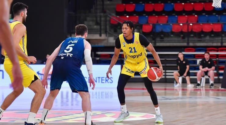 ג'ף דאוטין ג'וניור (חגי מיכאלי) ג'ף דאוטין ג'וניור