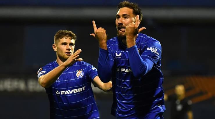 דיון בליו חוגג שער