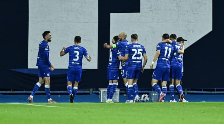 שחקני דינמו זאגרב חוגגים