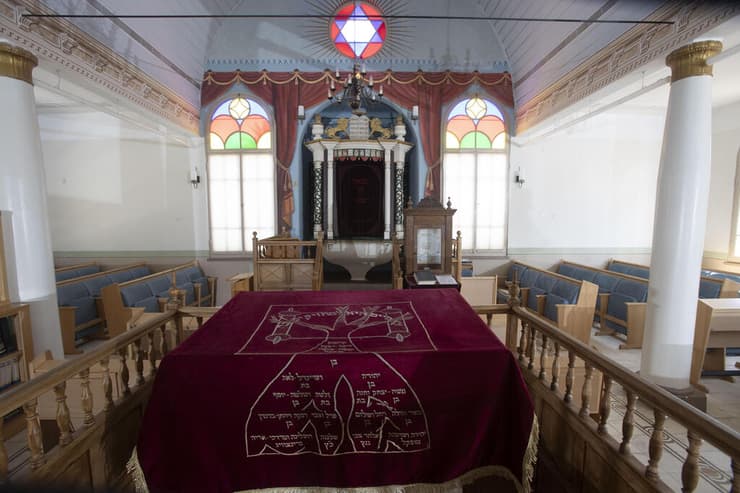 בית הכנסת הגדול, מזכרת בתיה