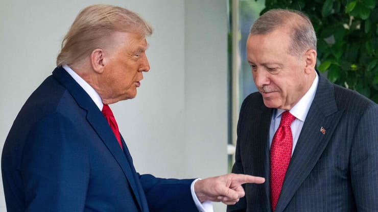 נשיא ארה"ב דונלד טראמפ עם נשיא טורקיה רג'פ טאיפ ארדואן