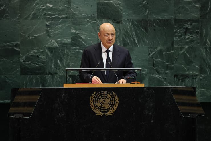 "אסור שתימן תיפול". רשאד אל-עלימי (צילום: Michael M. Santiago / GETTY IMAGES NORTH AMERICA / AFP) נשיא תימן רשאד אל-עלימי