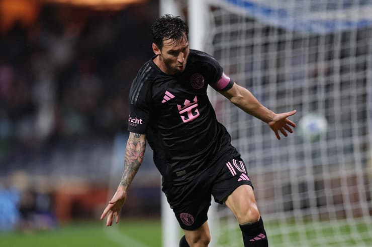 עוד לילה היסטורי (Dustin Satloff / AFP) שחקן אינטר מיאמי לאו מסי