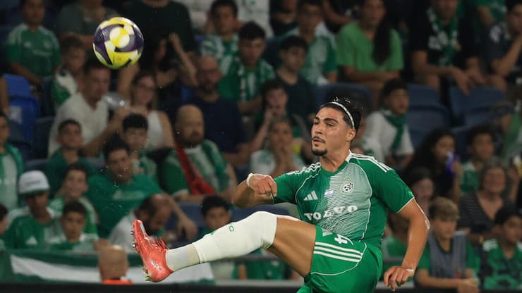 יעבור גם לקבוצה רומנית? עיסאת (צילום: אלעד גרשגורן) ליסב עיסאת