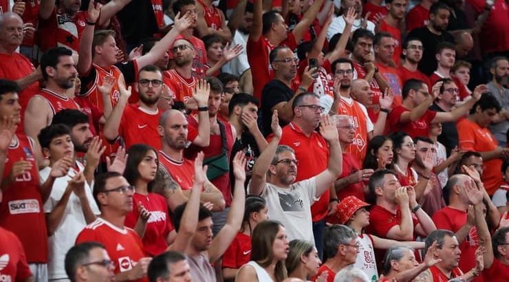 אוהדי הפועל תל אביב (רדאד ג'בארה) אוהדי הפועל תל אביב