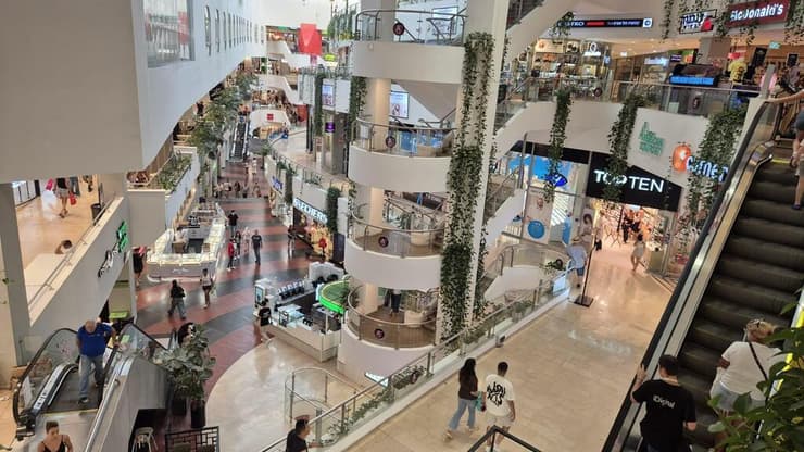 הפיתולים בסנטר. לא המקום הכי קל להתמצא בו (צילום: מירב קריסטל) הפיתולים בבניין A