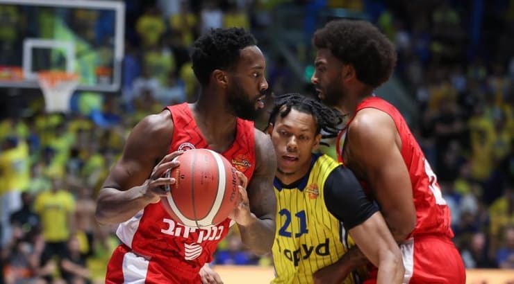 קאדין קרינגטון וג'ף דאוטין ג'וניור