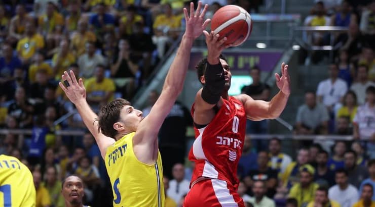 ג'סטין סמית' ורומן סורקין