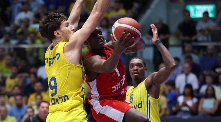 ג'ארד הארפר עם לוני ווקר ורומן סורקין