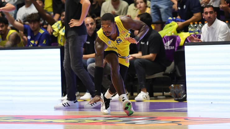 במקום ה-20. ווקר (צילום: עוז מועלם) ווקר