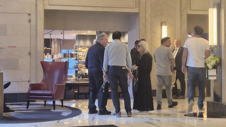 פאליק ורעייתו בבית המלון של ראש הממשלה