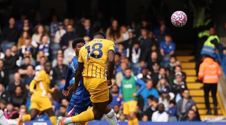 דני וולבק משווה את התוצאה בנגיחה (IMAGO) דני וולבק משווה את התוצאה בנגיחה