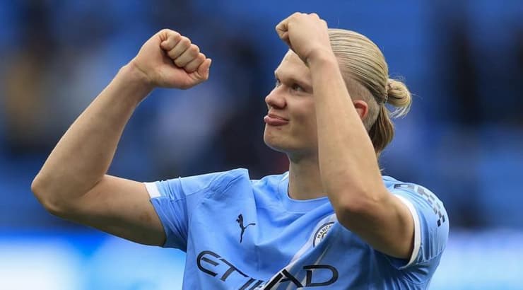 ארלינג הולאנד חוגג צמד (IMAGO) ארלינג הולאנד חוגג צמד