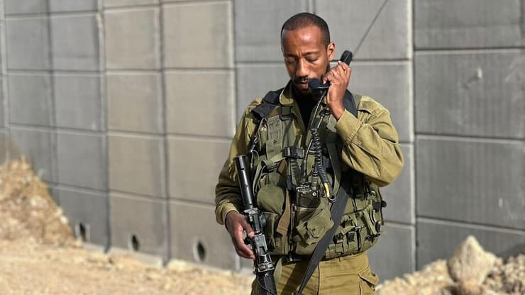 מנשה זלקה במילואים