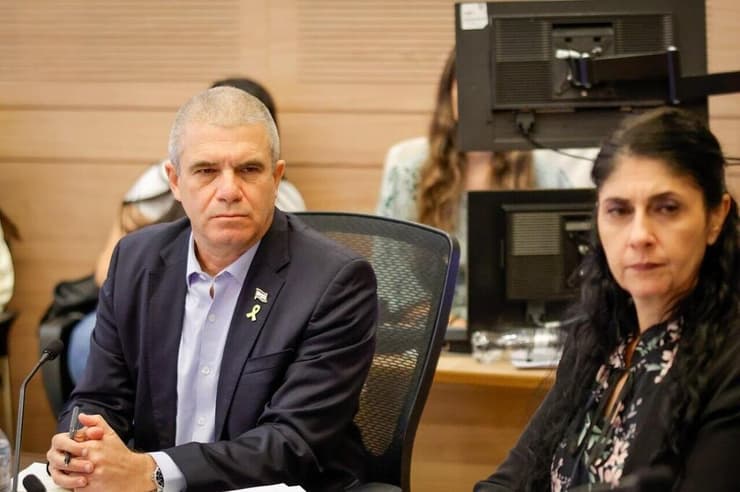 "מעולם לא טורפדה עסקה מטעם ישראל. זה שקר!". הירש (צילום: נועם מושקוביץ, דוברות הכנסת) גל הירש