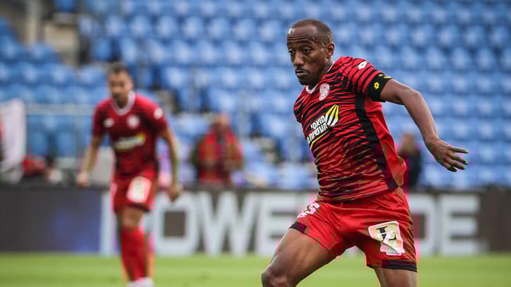 מנשה זלקה במדי הפועל חדרה