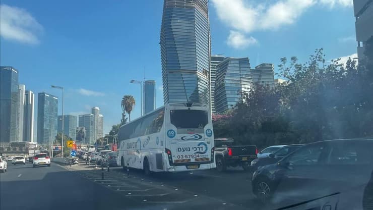 עומסי תנועה כבדים בגשר השלום