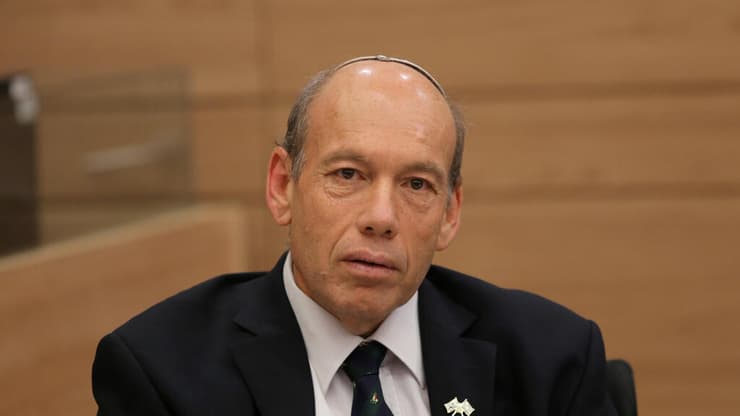 מבקר המדינה אנגלמן. אין לו כלים (צילום: אלכס קולומויסקי) מתניהו אנגלמן