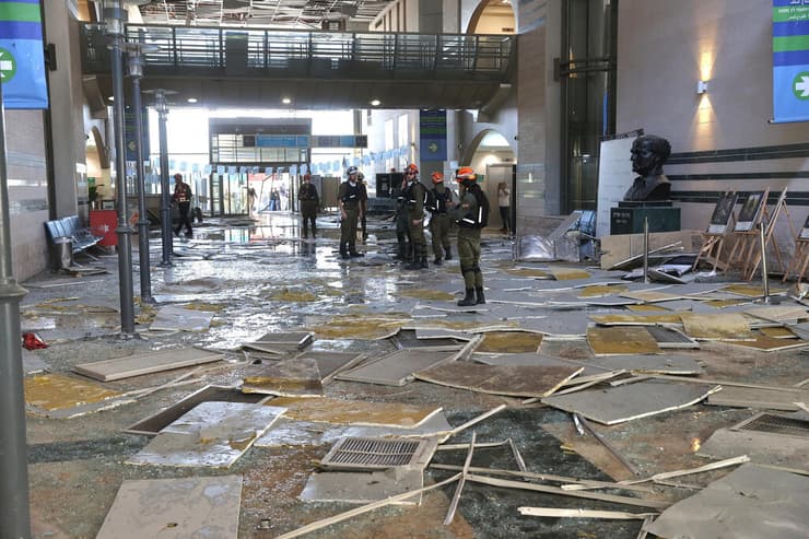 פגיעת הטיל האיראני בבית החולים סורוקה בבאר שבע