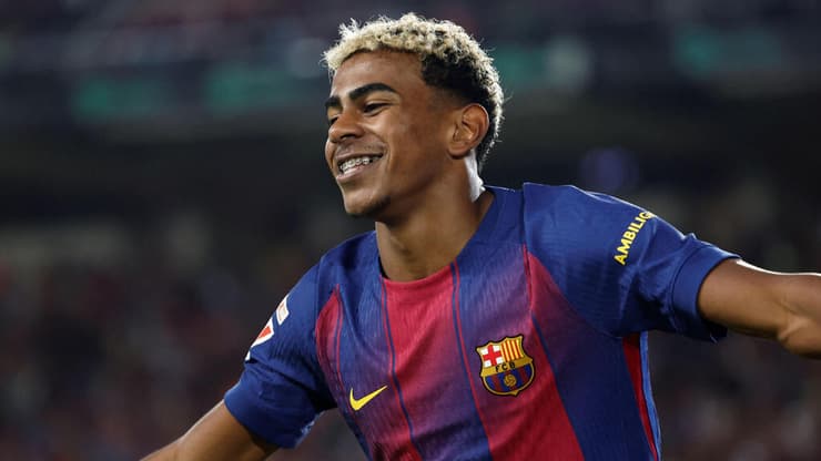 130 הופעות לפני גיל 18. ימאל (צילום: Josep LAGO / AFP) שחקן ברצלונה לאמין ימאל