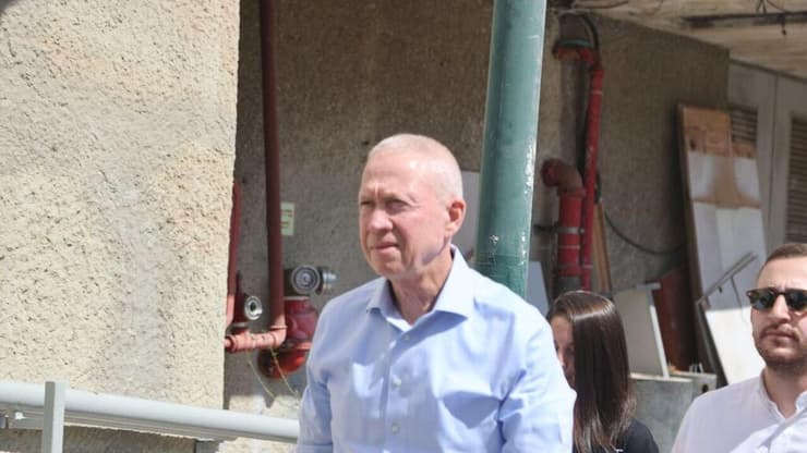 יואב גלנט (צילום: מוטי קמחי) יואב גלנט מתייצב לדיון בעניין הדחתו מהליכוד