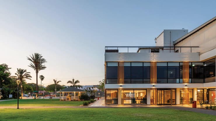 מלון נוף גינוסר על שפת הכנרת