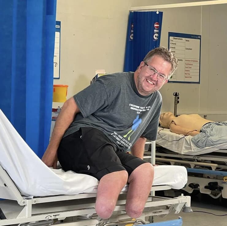 ד"ר ניל הופר (צילום: הרשתות החברתיות) ד"ר ניל הופר