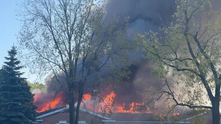 מתקפה ב כנסייה מורמונית ב מישיגן ארה"ב 