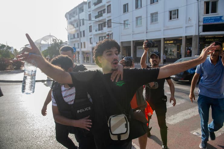 רבאט מרוקו הפגנות מחאות רפורמה בריאות ו חינוך