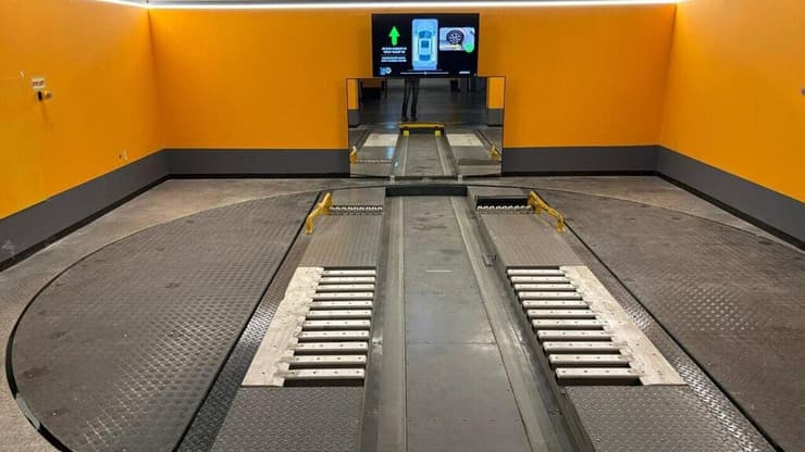 החניון הרובוטי בבוגרשוב