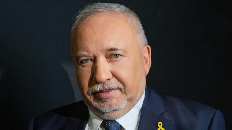 ליברמן. ייעץ לאזרחים להיות קרובים לממ"דים בסוכות 