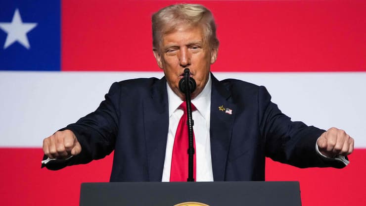 ארה"ב כינוס קצינים של שר ההגנה פיט הגסת' נשיא דונלד טראמפ