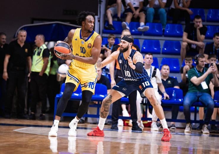 אושיי בריסט