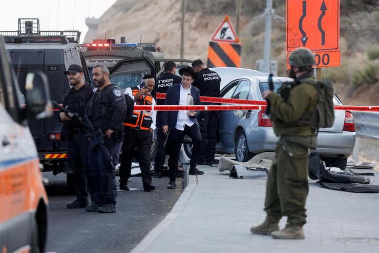 צומת אל חאדר כביש המנהרות ליד ירושלים זירה פיגוע דריסה